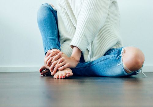 ویدیو: رازِ زیبایی و سلامت پاهای خانم‌های جذاب چیه؟
