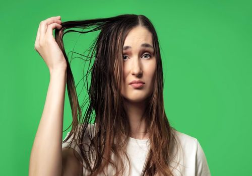 اگه از چربی موهات خسته شدی، این راهکارها دوای دردت هستن!