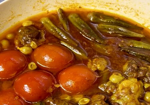ناهار امروز: راز یک خورش بامیه فراموش‌نشدنی؛ طعم اصیل در خانه شما!