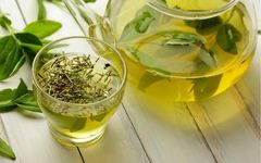 چای سبز: نوشیدنی سلامتی با فواید شگفت‌انگیز