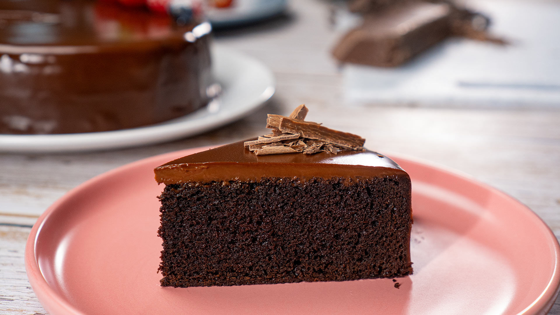 عصرونه امروز: راز خوشمزه‌ترین کیک خیس شکلاتی در خانه؛ فقط با چند قدم ساده!