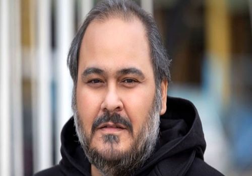 چهره‌های ماندگار، خاطرات همیشگی: یادبود هنرمندان از دست رفته سال 1403