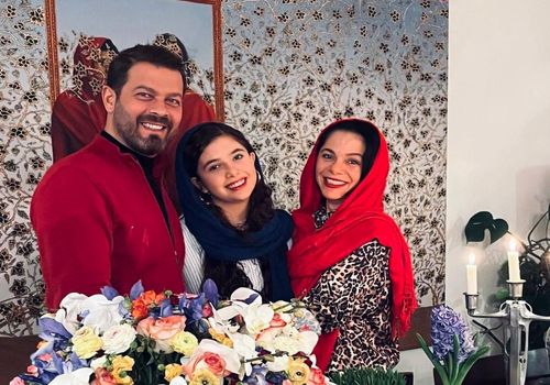 خاطره بازی نفس بازغی؛ قابی زیبا در کنار پدر و مادرش!